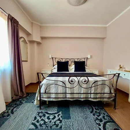 Il Castellaccio Bed & Breakfast *