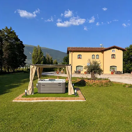 Il Castellaccio Bed & Breakfast 4*