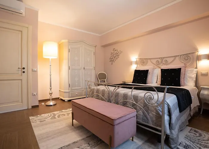 Il Castellaccio B&B 스펠로